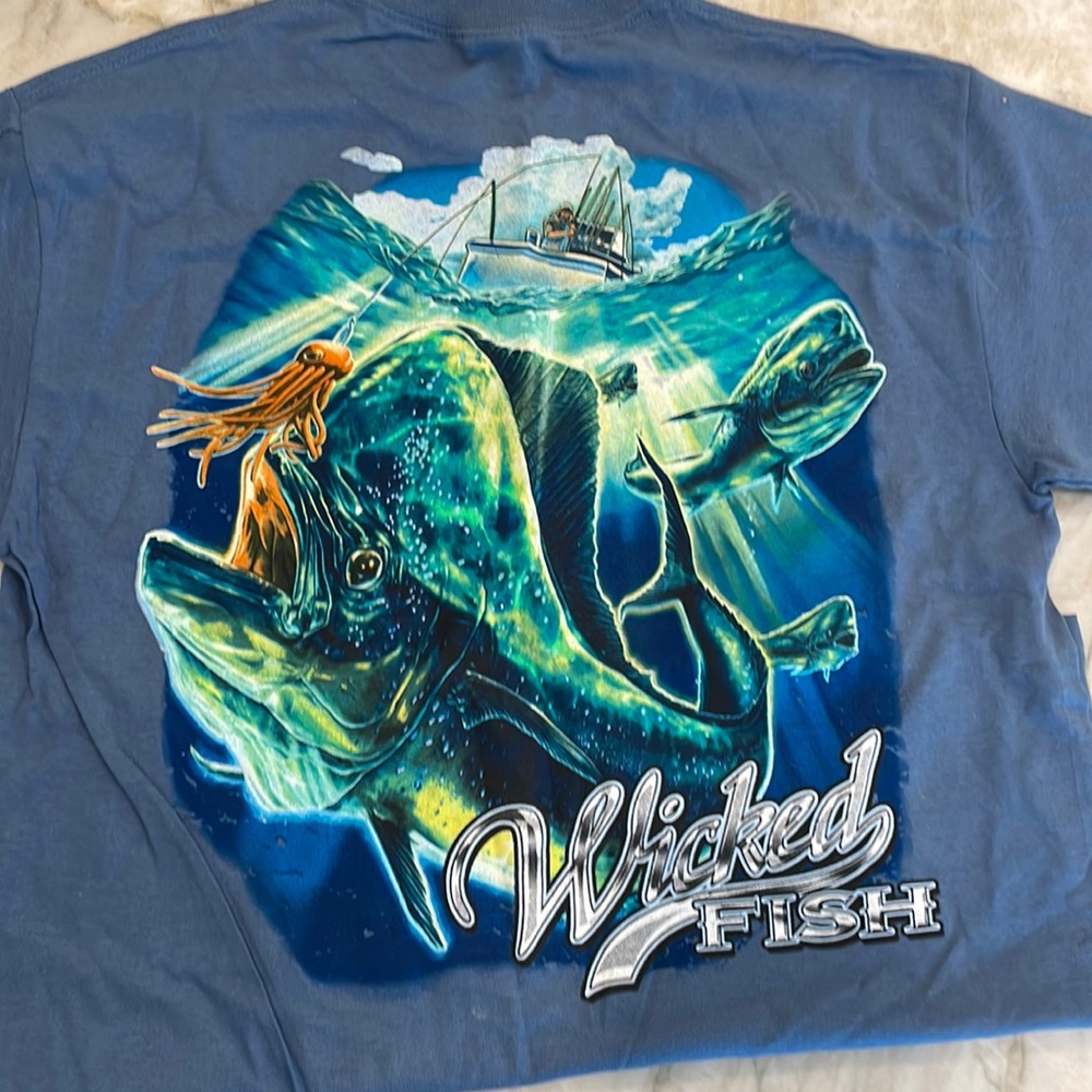 NWOT Erazor Bites Fish Teeshirt blue size medium